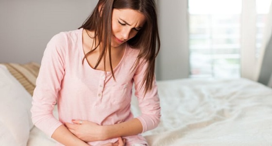 4 أعراض شائعة تدل على تكيس المبيض.. لا تهمليها واذهبي للطبيب فورا