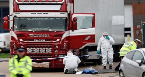 العثور على 12 مهاجرًا عربيًا مختبئين في شاحنة تبريد ببلجيكا