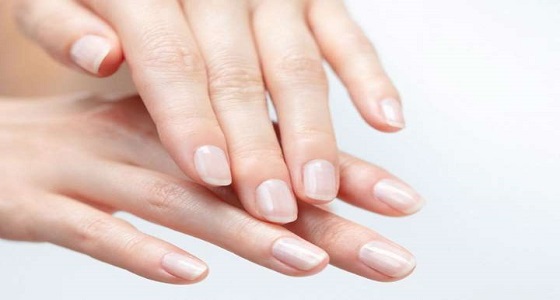 أسباب تشقق اليدين في الشتاء وطرق العناية بها