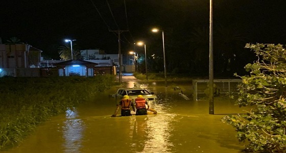 احتجاز شخص داخل مركبته في خليص