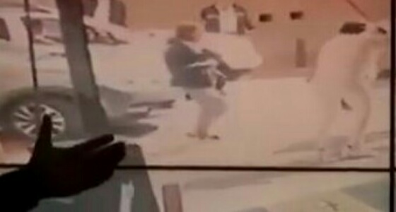 فيديو يوثق لحظة هروب نائبة سابقة من السجن بشكل غريب