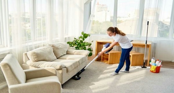 خطوات تساعدك على تنظيف المنزل بسهولة ويسر