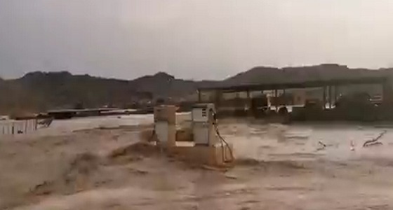شاهد.. سيول قوية في خليص بمكة المكرمة