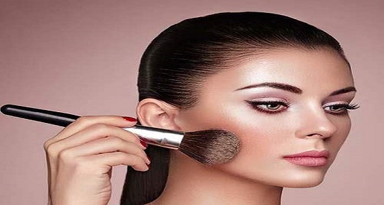 أخطاء شائعة لاسخدام الهايلايتر..تجنبيها لإطلالة رائعة