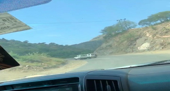 شاهد.. القبض على قائدي المركبتين المتصادمتين بالداير