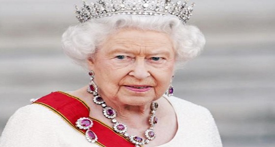 أجنبي يزعم قرابته للملكة إليزابيث إثر علاقة غير شرعية