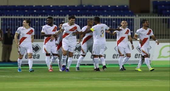 الوحدة يخطف ثلاث نقاط ثمينة أمام ضمك