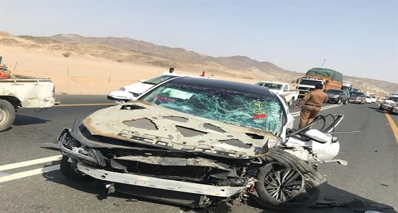 اصطدام مركبتين وشاحنة في مكة