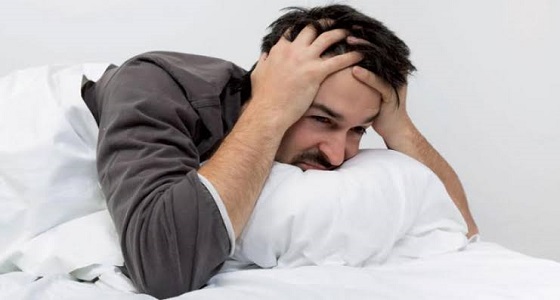 تحسين المزاج.. فوائد النوم بدون ملابس