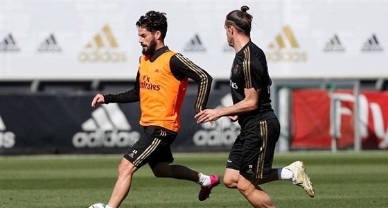 بيل و رودريغيز يشاركان في مران الريال.. وكورتوا يغيب