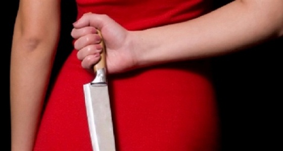 الحكم بالمؤبد على امرأة قتلت رجلًا دفاعًا عن شرفها