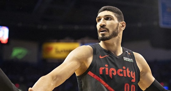 نجم كرة سلة تركي يتهم نائبة أمريكية بالعمل لصالح أردوغان 