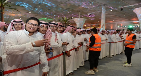 في ثاني الأمسيات الشعرية لموسم الرياض.. الحضور الجماهيري يتقاسم النجومية مع السكران والمسردي