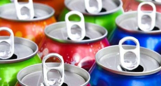 دولة تحظر إعلانات المشروبات الغازية والسكرية
