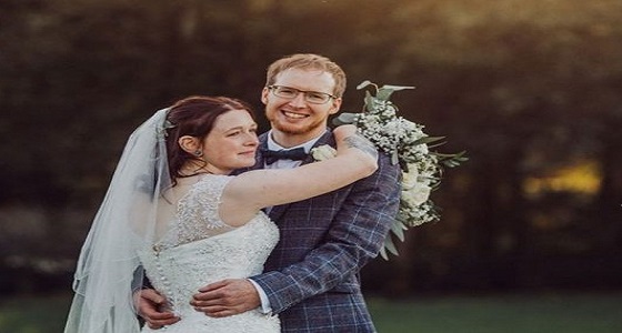 بالصور.. عروس تحتفل بزفافها يوم وفاة والدتها