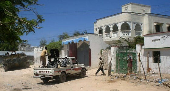 ابعد بنادقكم وأموالكم عن بلدي.. صومالي يوجه رسالة لـ «تميم»