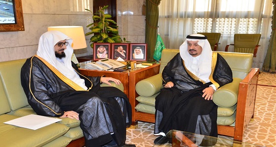 أمير الرياض يستقبل مدير عام فرع وزارة الشؤون الإسلامية بالمنطقة