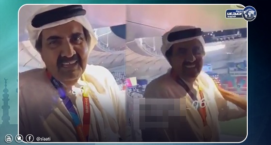 فيديو مخزي.. أمير قطر السابق يتباهى بإعتقال أحد القطريين «كم مرة سجنتك»؟