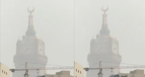 بالفيديو.. صاعقة تضرب برج الساعة في مكة