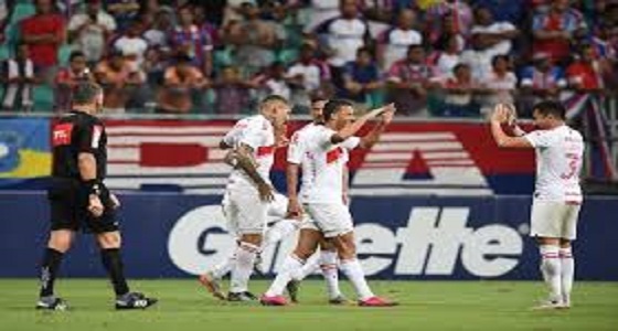 انترناسيونال يقتنص فوزا ثمينا أمام باهيا بالدوري البرازيلي