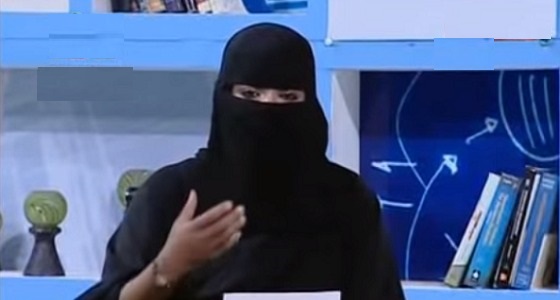 بالفيديو.. مذيعة سعودية تكسر قواعد الإعلام المصري لأول مرة وتقدم برنامجها بالنقاب
