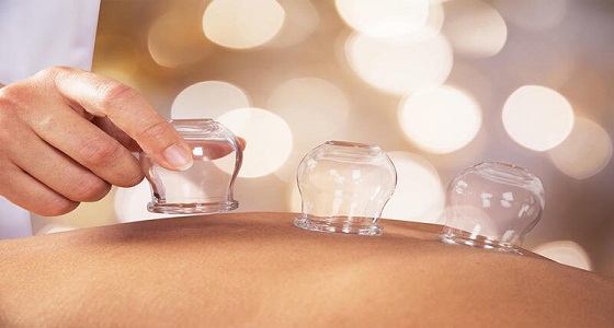 تغريم منشأة نسائية لممارسة الحجامة دون ترخيص