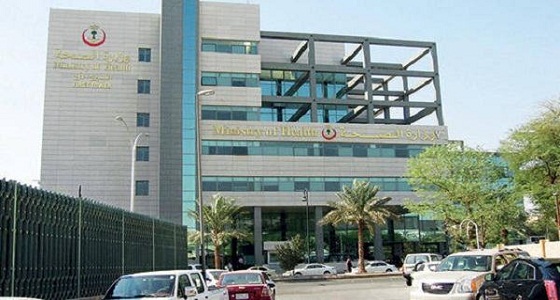 مواطنة تكشف عن بكتيريا أكلت جسد والدتها في مستشفى عام.. والصحة ترد (فيديو)