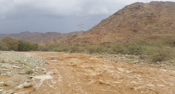 احتجاز عائلة في وادي شصرة بمحافظة القنفذة