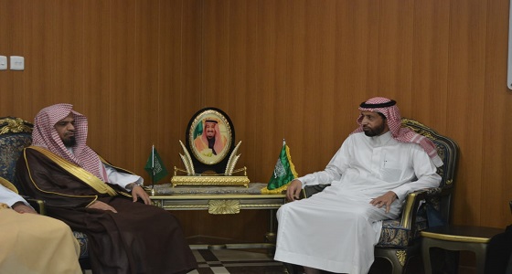 مدير عام فرع الرئاسة العامة لهيئة الأمر بالمعروف والنهي عن المنكر بعسير يزور محافظ محايل