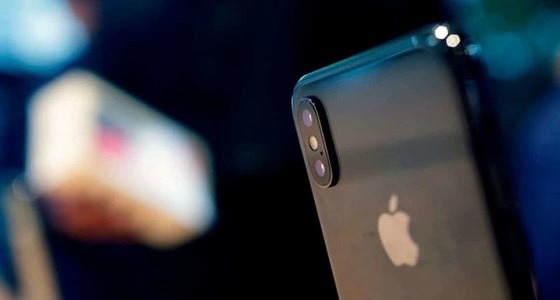 «أبل» تتيح الفرصة لتحديث هواتف آيفون القديمة