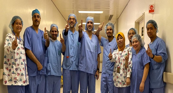 مستشفى الملك خالد التخصصي للعيون يجري عملية لشبكية العين باستخدام العلاج بالجينات