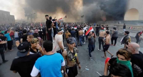 منظمة العفو تدين استخدام قنابل تخترق جماجم المتظاهرين بالعراق