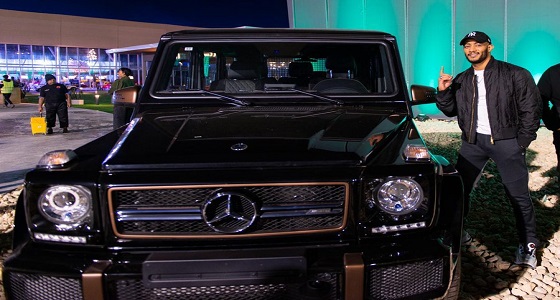 محمد رمضان يشتري ثاني سيارة من معرض الرياض للسيارات