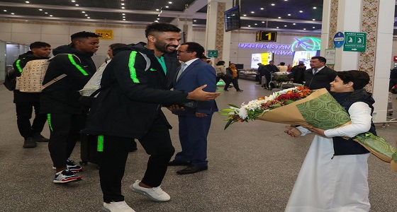 «الأخضر» يصل طشقند ويبدأ تدريباته