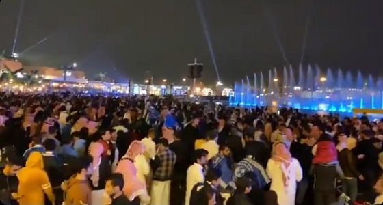 بالفيديو.. توافد كبير وازدحام بوليفارد الرياض احتفالًا بالزعيم