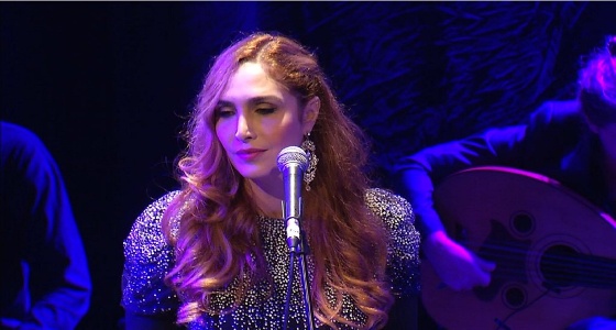 بالفيديو.. قصة غريبة بطلتها الفنانة الأمريكية رحيلا