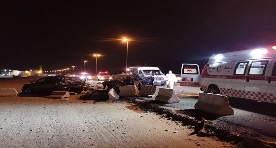 إصابة 5 أشخاص إثر حادث تصادم في طريق الليث