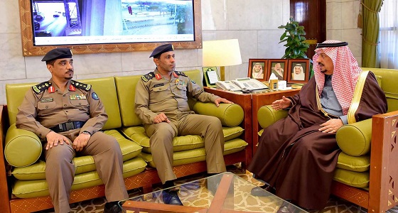 أمير الرياض يستقبل مدير الدفاع المدني بالمنطقة