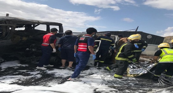 6 وفيات في انقلاب واشتعال سيارة بأبها