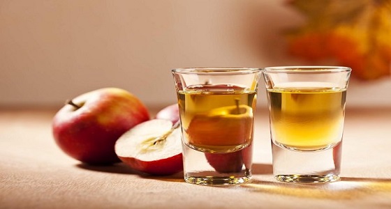 يقي من السرطان والسكر.. أبرز الفوائد الصحية لـ تناول التفاح
