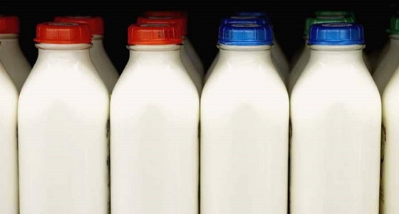«الغذاء والدواء» توضح حقيقة عدم وجود فرق بين الحليب كامل وقليل الدسم