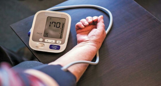 «السلمون» يخفض ضغط الدم المرتفع ويحد من مخاطره