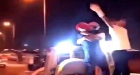 القبض على شابين جاهرا بارتكاب المعاصي والأفعال الشاذة