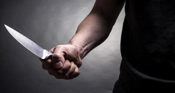 جريمة بشعة.. مقتل شاب بطعنة غادرة على يد جاره في شقراء