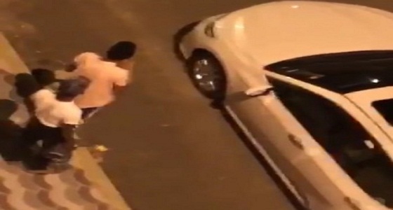 الجهات الأمنية تستنفر للقبض على عصابة تحطيم زجاج السيارات