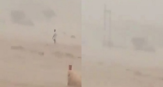 بالفيديو.. مشاهد مذهلة لعاصفة أمطار غزيزة تجتاح عمان