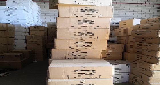 ضبط مستودع للعطور المقلّدة في جدة