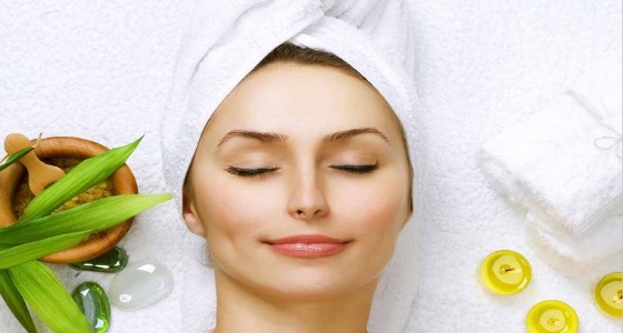 نصائح للعناية بالشعر والبشرة بعد الولادة