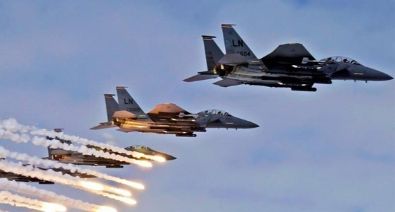 مصرع 15 حوثيًا في غارات جوية على مواقعهم في صعدة