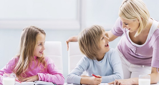 طرق تساعدك على تقرب أطفالك منكِ في مراحل الغضب والتمرد